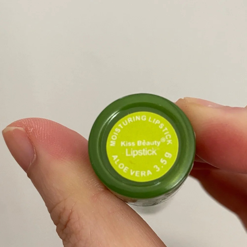 Aloe Vera Lipstick - Green